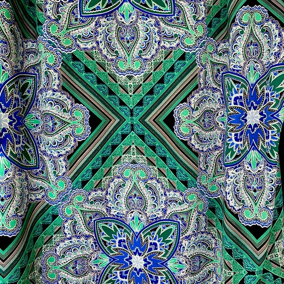 Roz & Ali Lightweight Summer Blouse. Very cool metal neck detail. Plus Size 2X - Picture 5 of 11